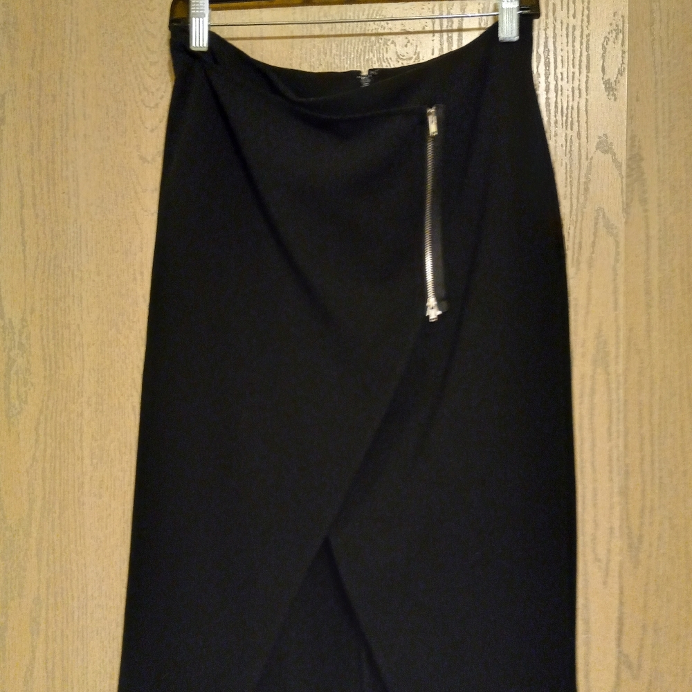 Black women skirt with split in the front